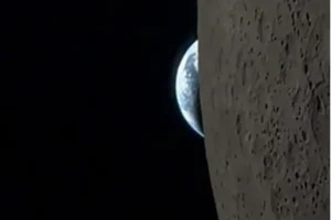 NASA Astronaut Films Stunning Earth set Using iPhone on Artemis II Mission